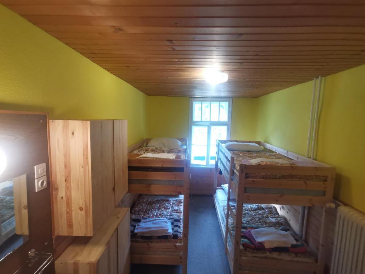 Hostel Pod Voglom بوينج المظهر الخارجي الصورة