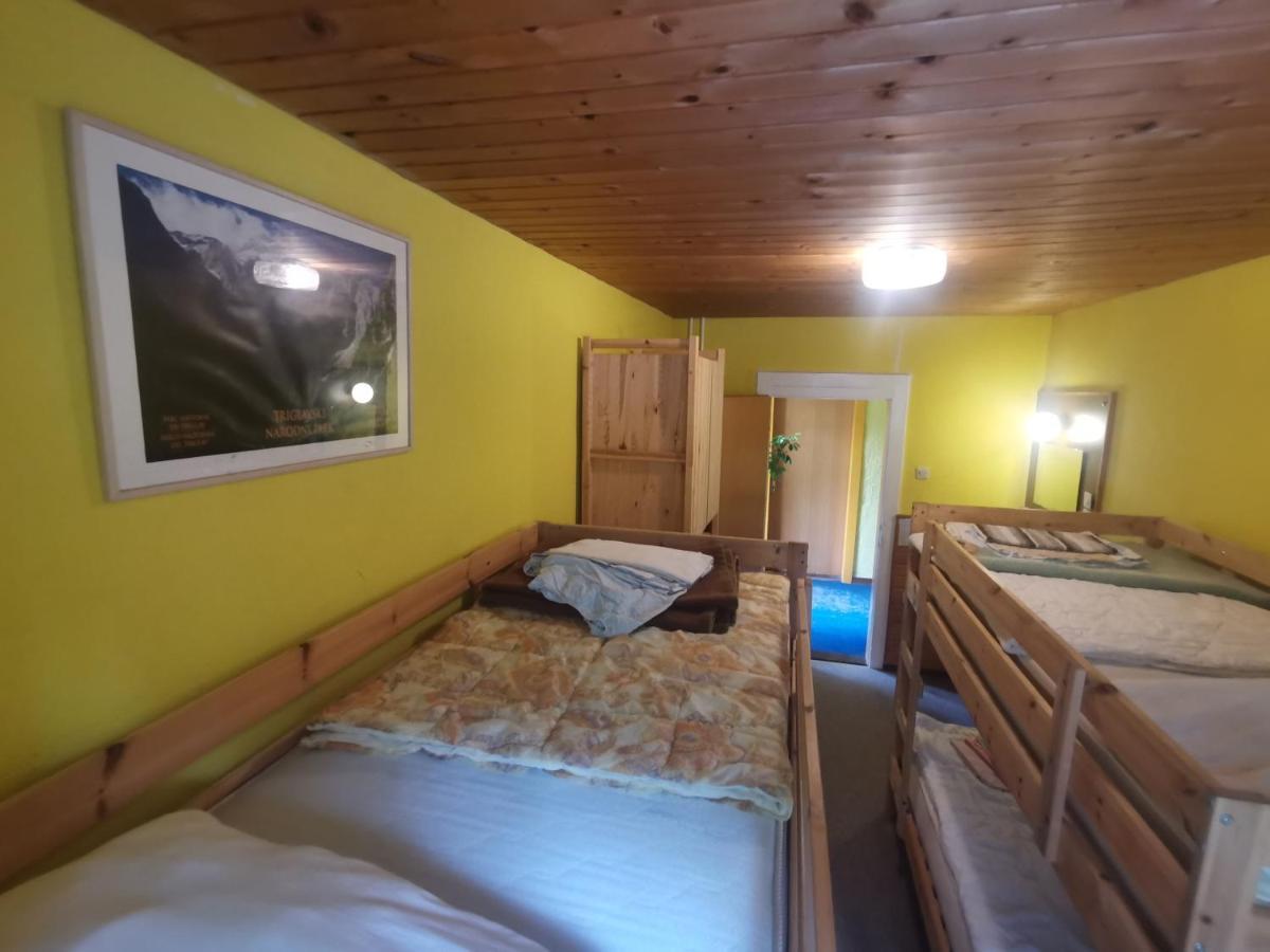 Hostel Pod Voglom بوينج المظهر الخارجي الصورة